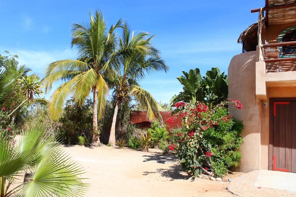 Flora Del Mar Todos Santos Exterior photo